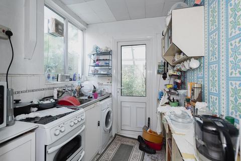 16 Walsingham Gardens, Epsom, KT19 0LU
