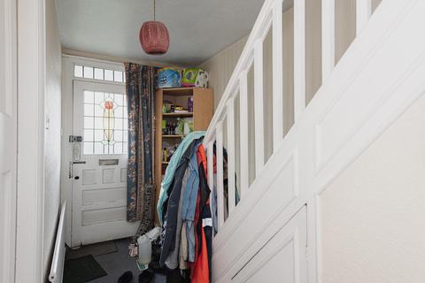 16 Walsingham Gardens, Epsom, KT19 0LU