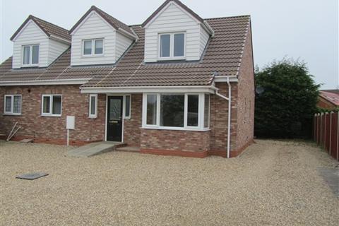 3 bedroom house to rent, Farriers Walk, HU17 5JZ