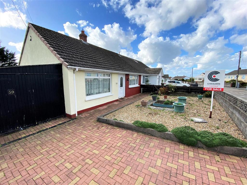 Chanters Hill, Barnstaple 2 bed semidetached bungalow £285,000