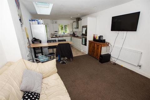 6 bedroom flat to rent - Hubert Road, Selly Oak, Birmingham