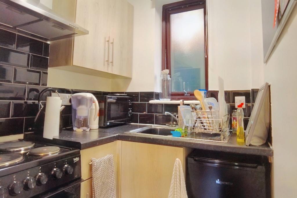 Studio Kitchen