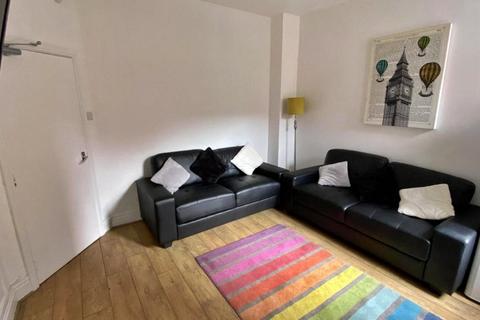 6 bedroom terraced house to rent, Whitby Road, Manchester, Greater Manchester, M14