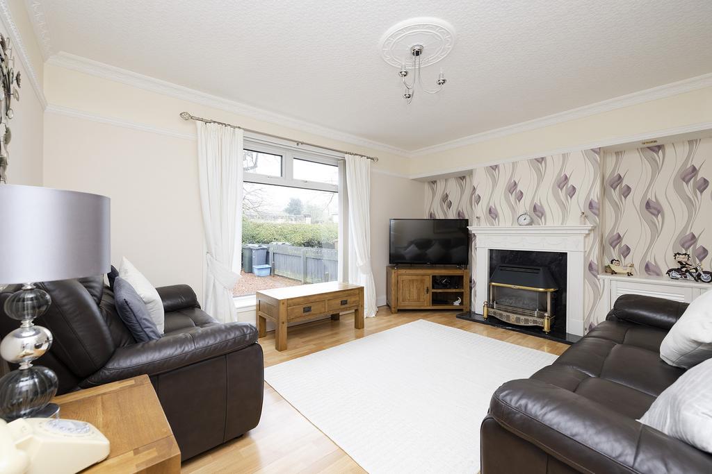 23 Fernieside Drive, Edinburgh, EH17 3 bed semidetached house £220,000