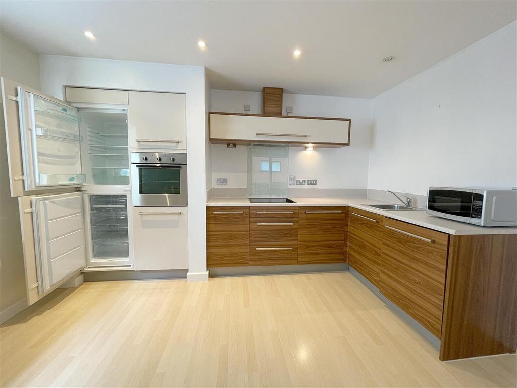 Europa, 53 Sherborne Street 1 bed apartment £895 pcm (£207 pw)