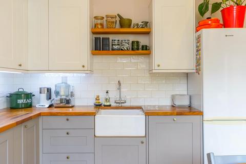 48 Rosebery Avenue, Bristol, BS2 9TN