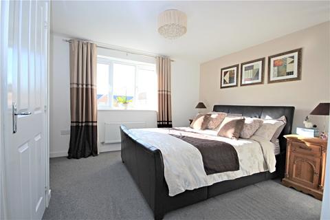 66 Snow Close, Holdingham, Sleaford, NG34 8YT