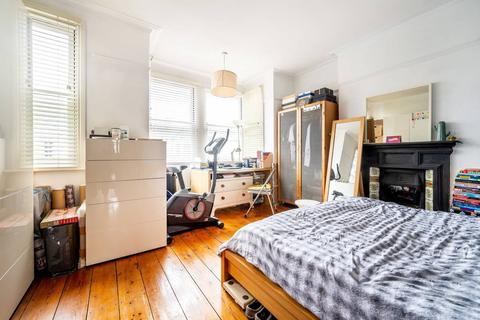 31 Chatham Road, Kingston Upon Thames, KT1 3AB