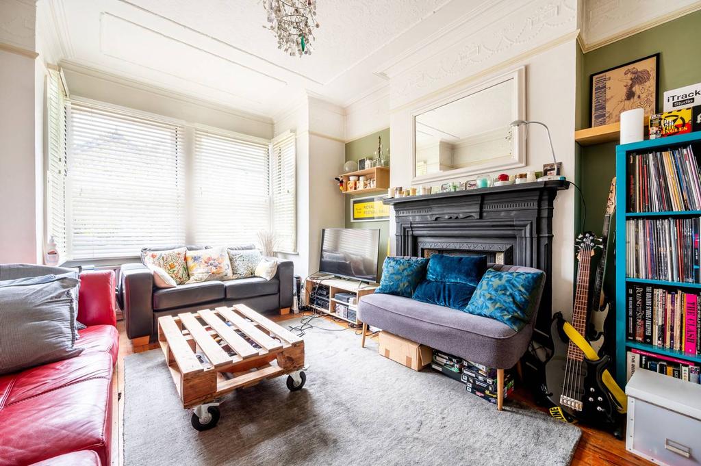 Chatham Road, Kingston, Kingston upon Thames, KT1 4 bed detached house