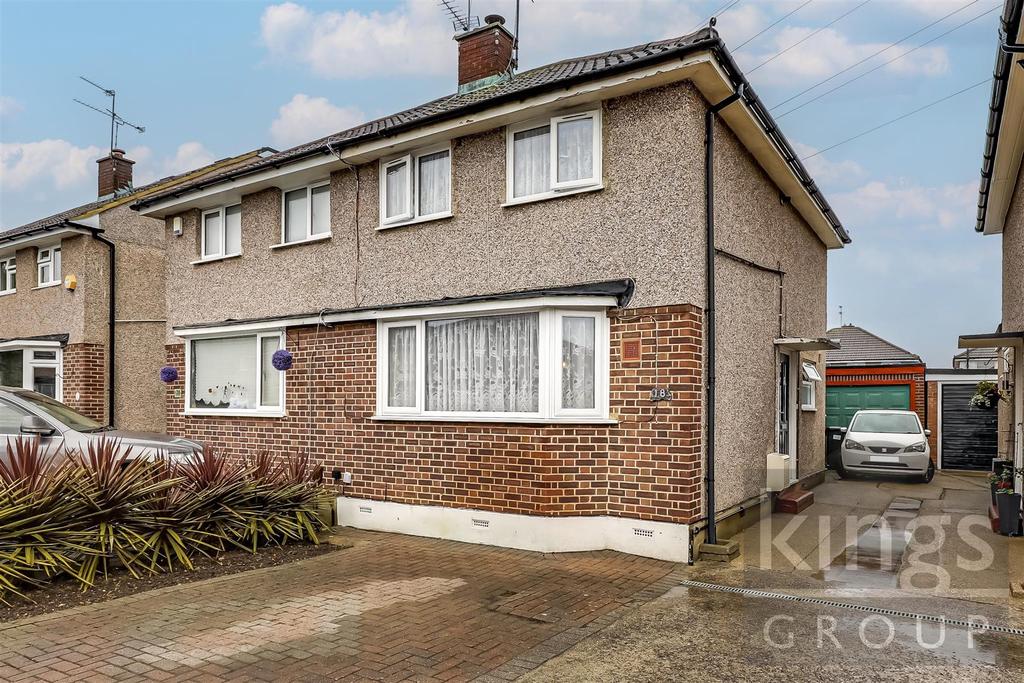 Vernon Avenue, Enfield 3 bed semidetached house £435,000