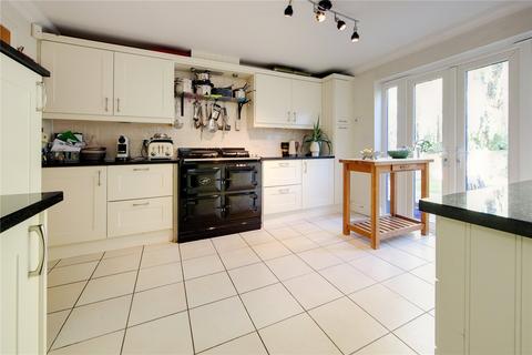 3 Hampton Close, Borehamwood, WD6 2DT
