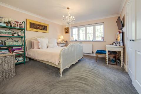 3 Hampton Close, Borehamwood, WD6 2DT