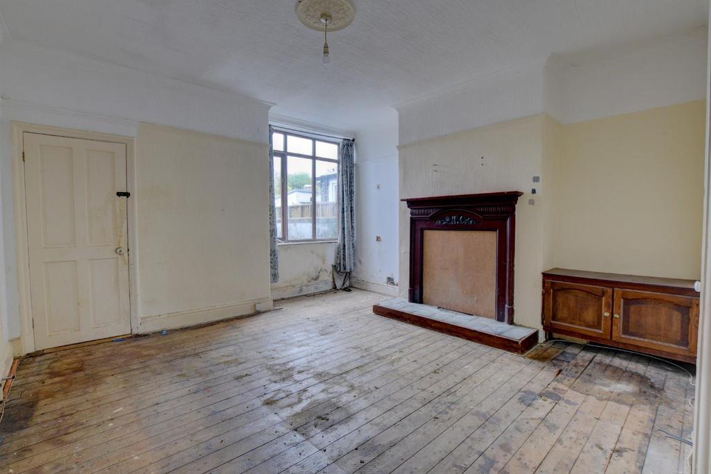 Langroyd Road, Colne 3 bed terraced house £119,950