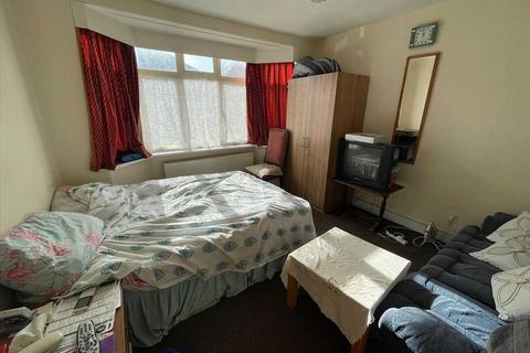 3 bedroom semi-detached house for sale - Bradley Road, Baylis, Slough