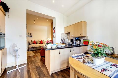 Studio to rent, Quex Road, West Hampstead, London