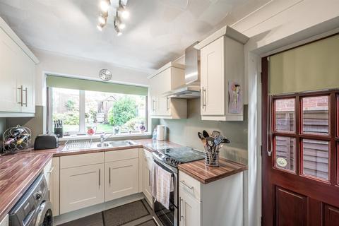 10 Andrews Close, Brierley Hill, DY5 2XB