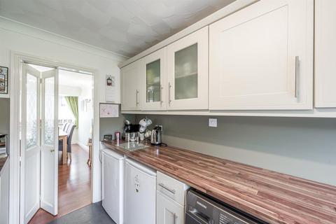 10 Andrews Close, Brierley Hill, DY5 2XB