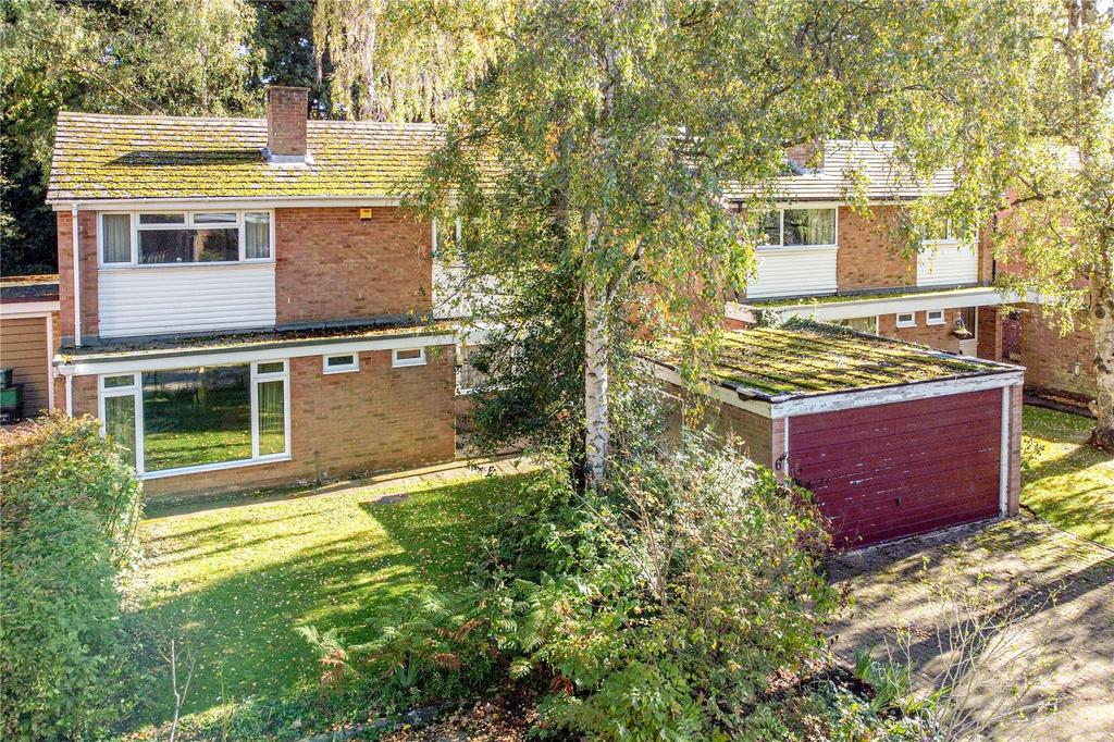 Hall Heath Close, St. Albans... 4 bed detached house £995,000