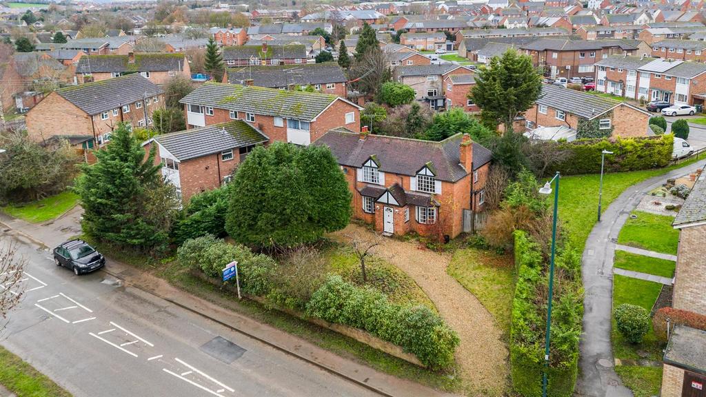Stratford Road, ShipstonOnStour, Warwickshire 4 bed detached house