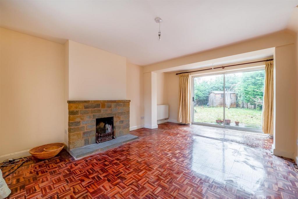 Stratford Road, ShipstonOnStour, Warwickshire 4 bed detached house