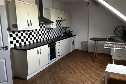 2 bedroom flat to rent - Stratford Road, Sparkhill, Birmingham