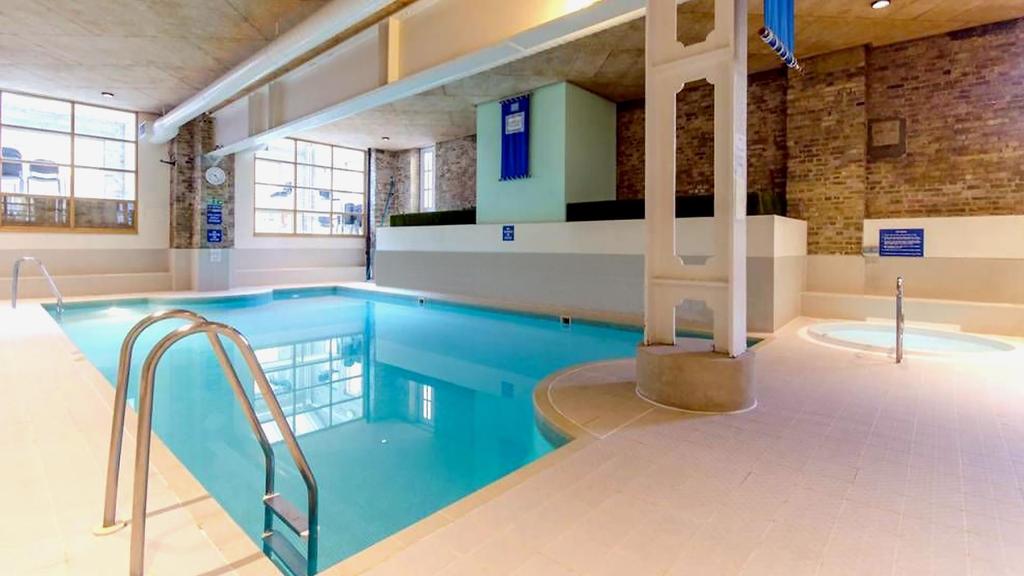 Chart House pool.jpg