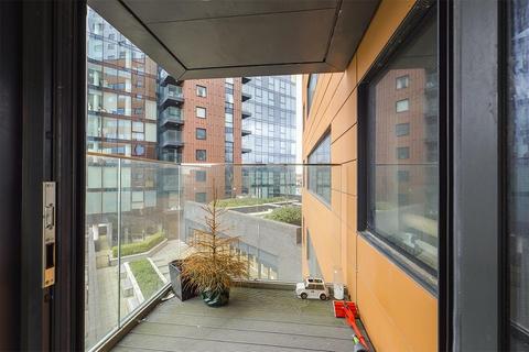 2 bedroom flat for sale, The Moresby Tower, Admirals Quay Ocean Way, Ocean Village, Southampton