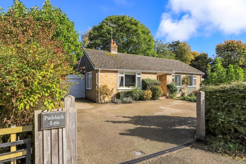 West Street, Barford St. Martin 3 bed detached bungalow £450,000