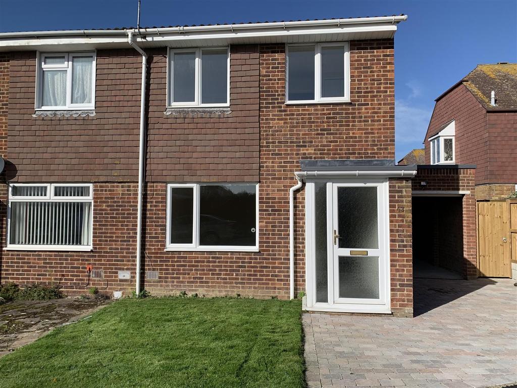 Phillips Road, Birchington 3 bed house £1,300 pcm (£300 pw)