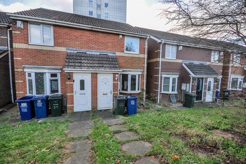 2 bedroom semi-detached house to rent, High Meadows, Kenton