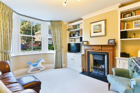 2, Ingram Cottages Albert Road, Epsom, KT17 4EF