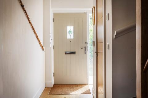 15 Eden Hall, Edenbridge, TN8 5QQ