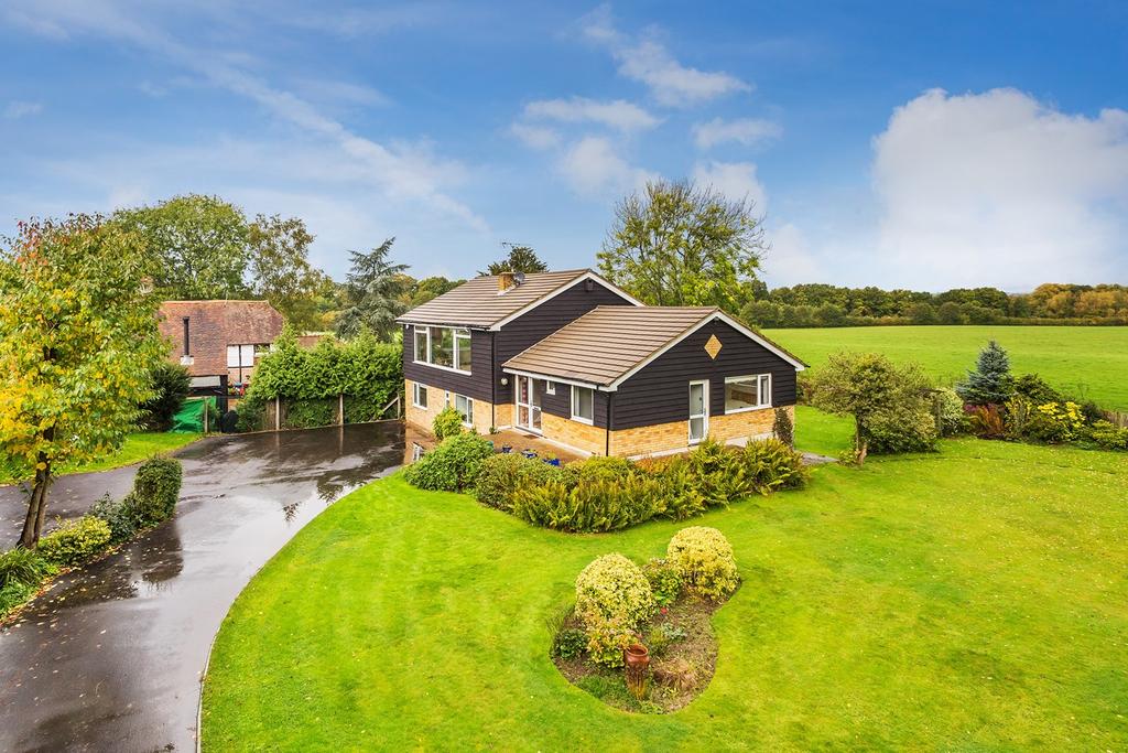 Moor Lane, Marsh Green, Edenbridge, TN8 5 bed detached house for sale