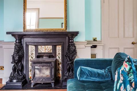 Whitebushes Crouch House Road, Edenbridge, TN8 5LJ