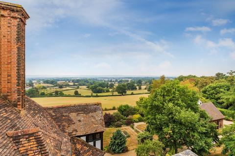Lewins Main Road, Crockham Hill, Edenbridge, TN8 6RB