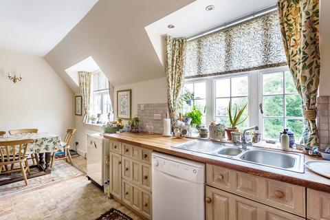 Lewins Main Road, Crockham Hill, Edenbridge, TN8 6RB