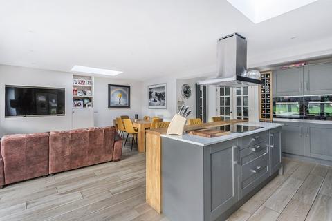 37 Croydon Road, Westerham, TN16 1TS