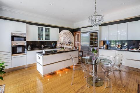 Beacon Hill Farley Common, Westerham, TN16 1UA