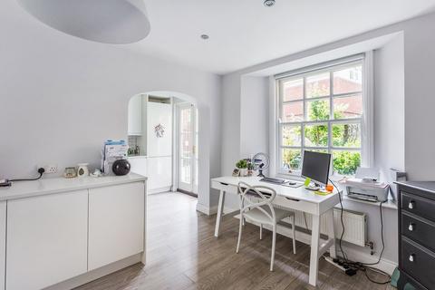 Stakes House Quebec Square, Westerham, TN16 1TD
