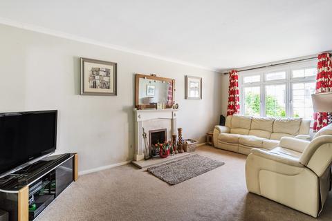 4 bedroom detached house for sale - Gordons Way, Oxted, RH8