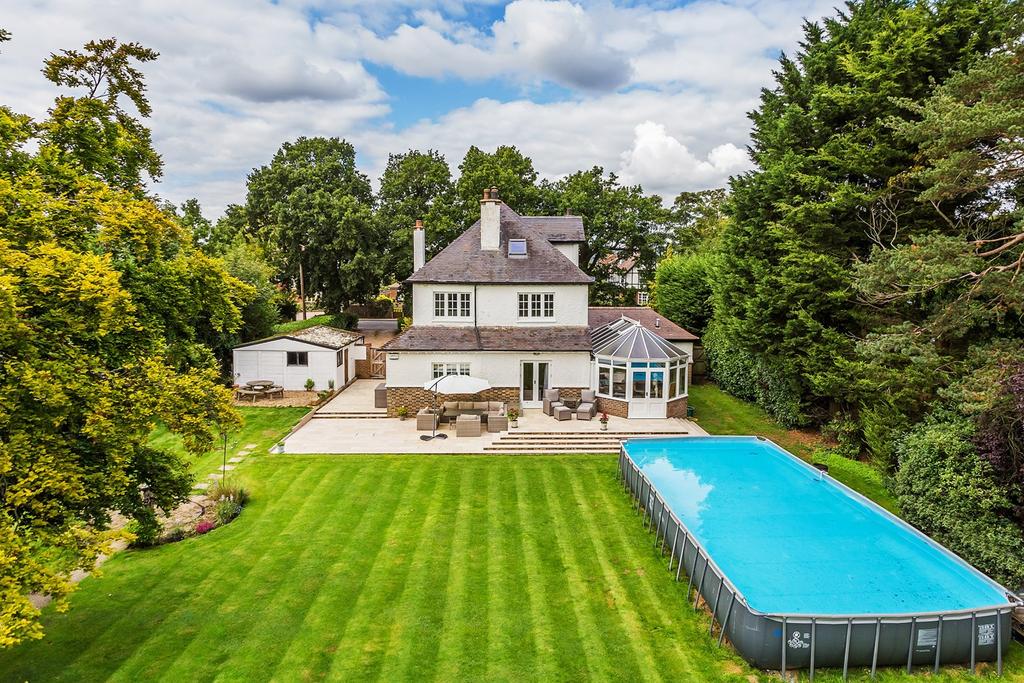 Swan Lane, Edenbridge, TN8 5 bed detached house £1,500,000