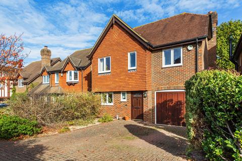 9 Chiltenhurst, Edenbridge, TN8 5PJ