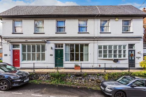 24 High Street, Oxted, RH8 9LP