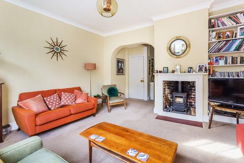 24 High Street, Oxted, RH8 9LP