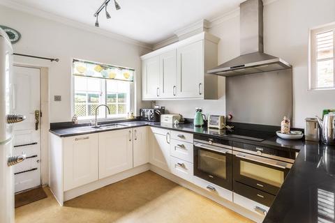 24 High Street, Oxted, RH8 9LP