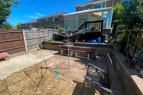 10 Carroll Close, Poole, BH12 1PL