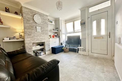 2 bedroom terraced house for sale - Acme Road, North Watford, WD24