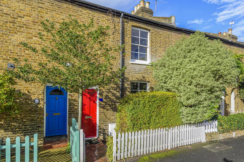 Kerrison Place, Ealing 2 bed terraced house £675,000