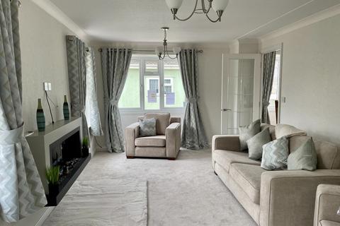 2 bedroom park home for sale - Bungalow Park, Holders Road, Amesbury, SP4 7PJ