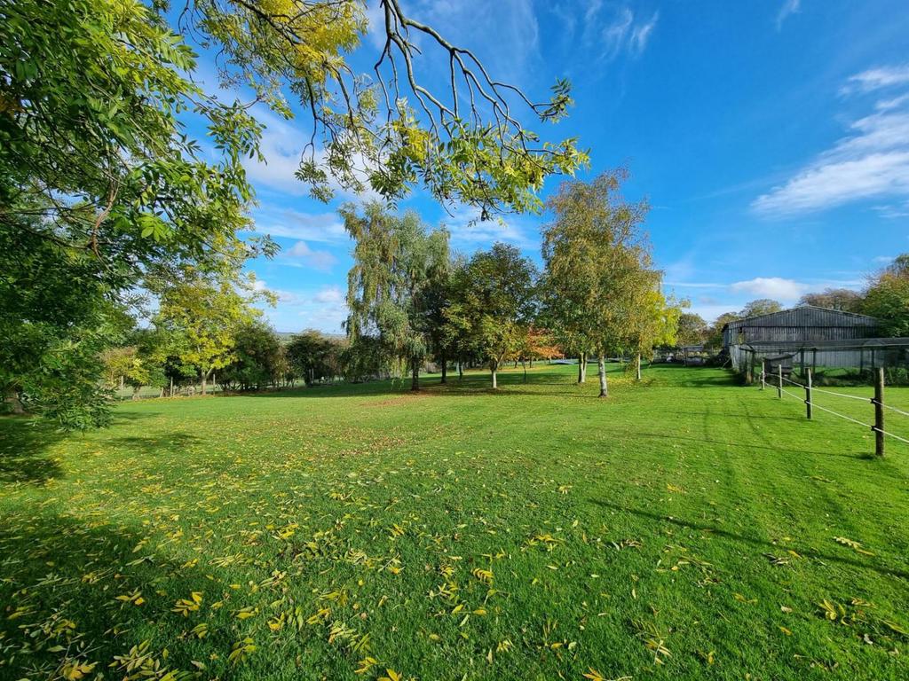 Ashby Road, Welton, Daventry NN11 2JS 5 bed character property for sale